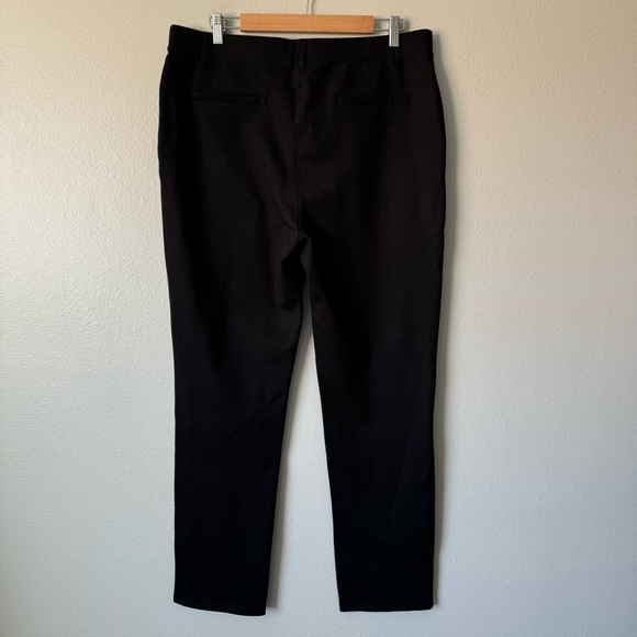 Quince Ultra-Stretch Ponte Straight Leg Pant - Picture 7 of 10